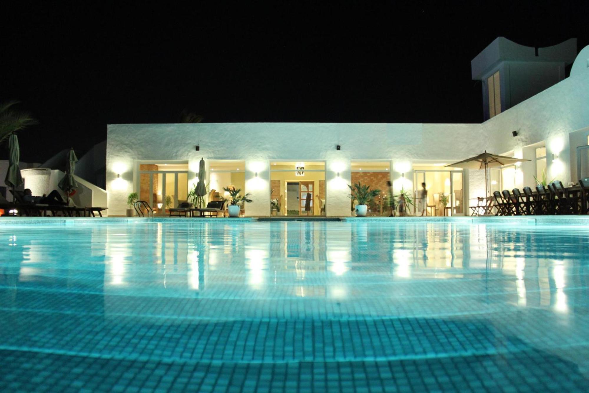 Hotel Les Jardins De Toumana Triffa Esterno foto