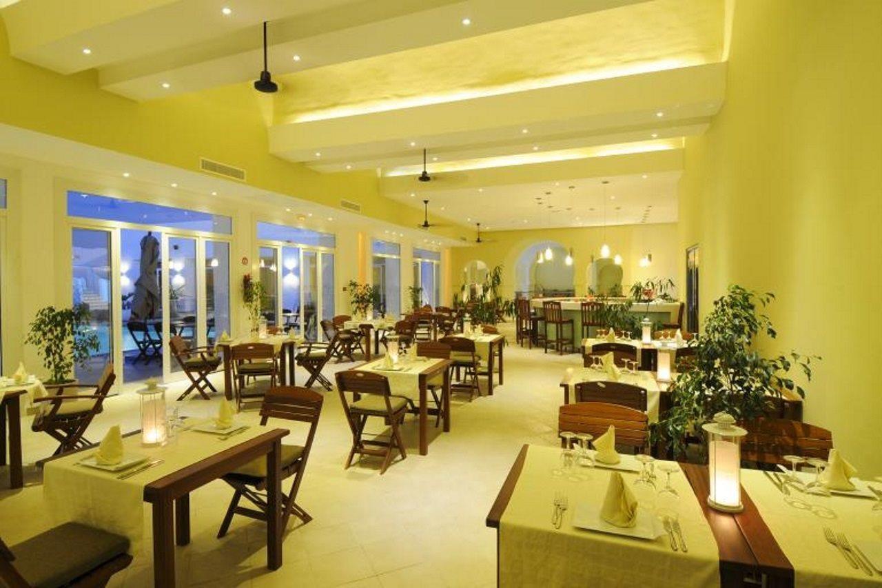 Hotel Les Jardins De Toumana Triffa Esterno foto